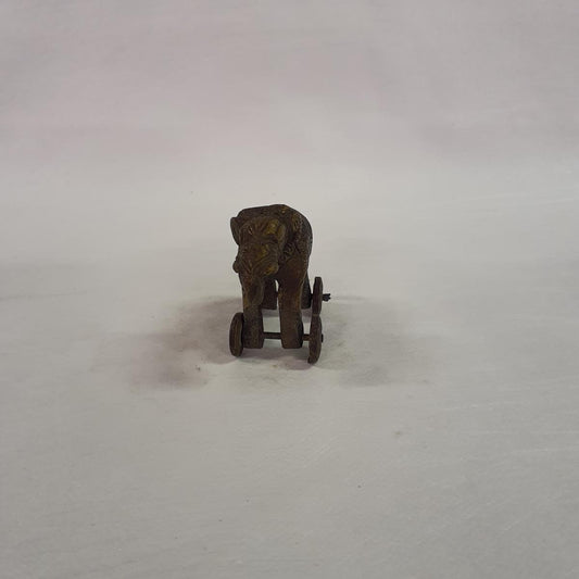 Elefant auf Rädern