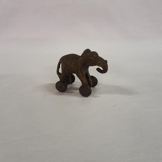 Elefant auf Rädern