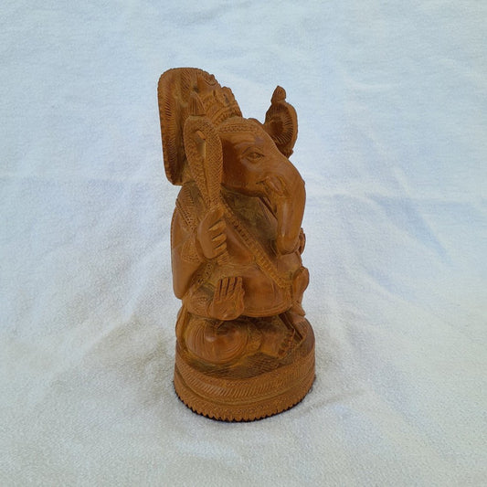 Gottheit Ganesha Sandelholz