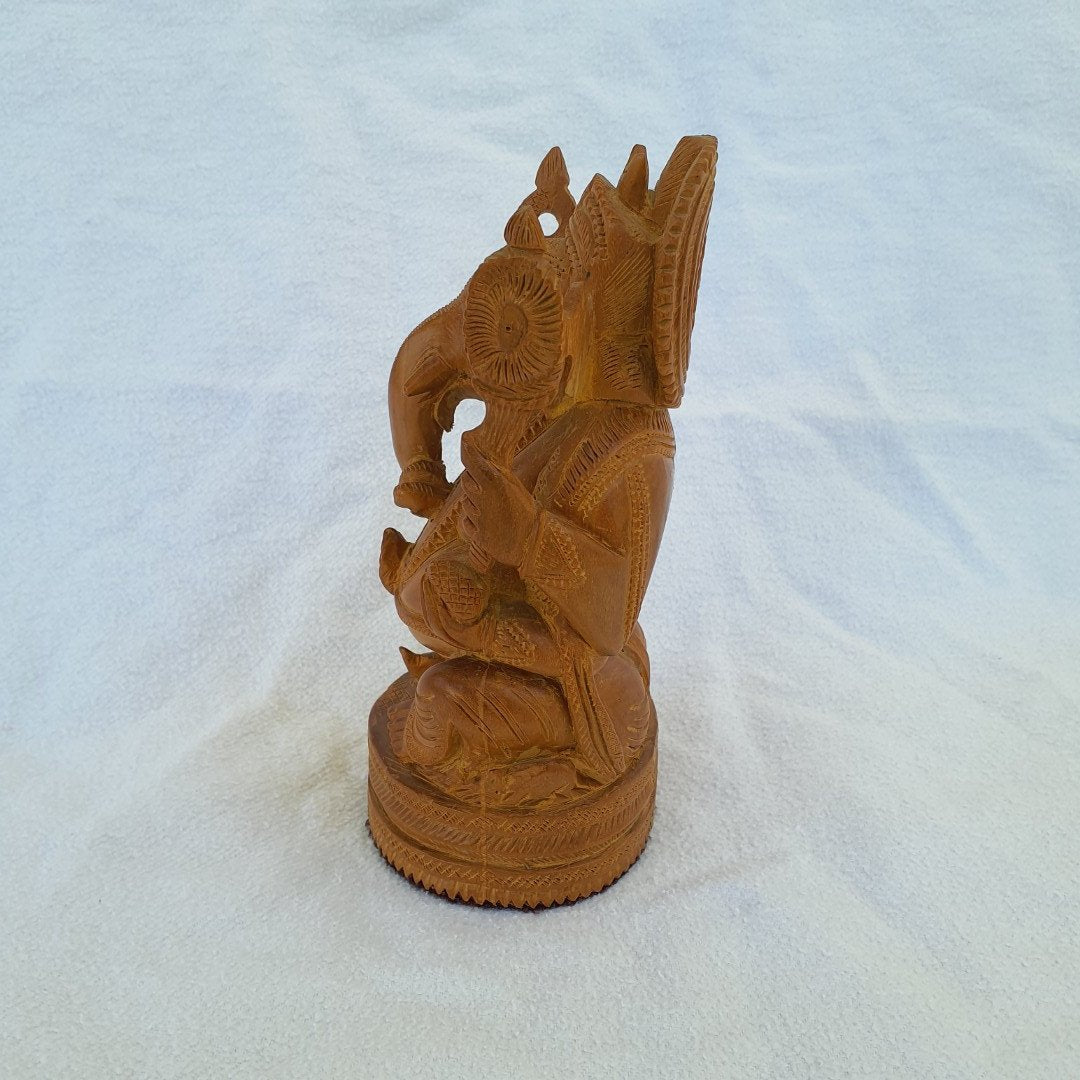 Gottheit Ganesha Sandelholz